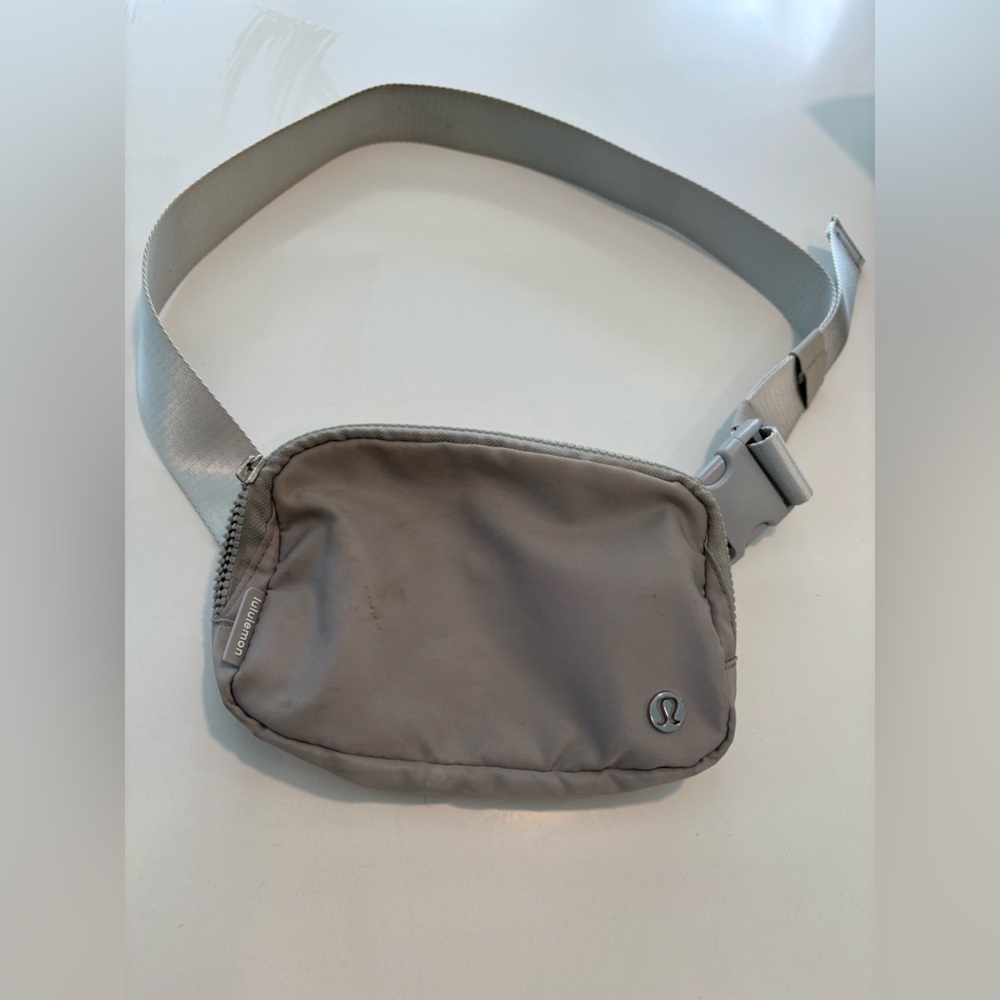 lululemon athletica Silver Belt Bag